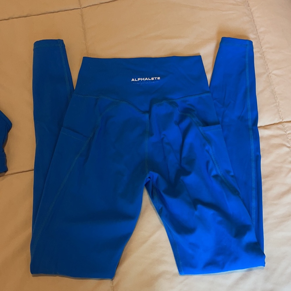 Alphalete alphalux leggings in palace blue (only selling the leggings!)